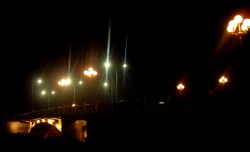 Pont de Gia Hoi la nuit