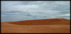 Vue panoramique: Dune de sables - Mui Ne (67Ko)