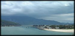 Vue panoramique: Lang co - Hue (89Ko)