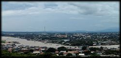Vue panoramique: Phan Thiet et ses environs (127Ko)